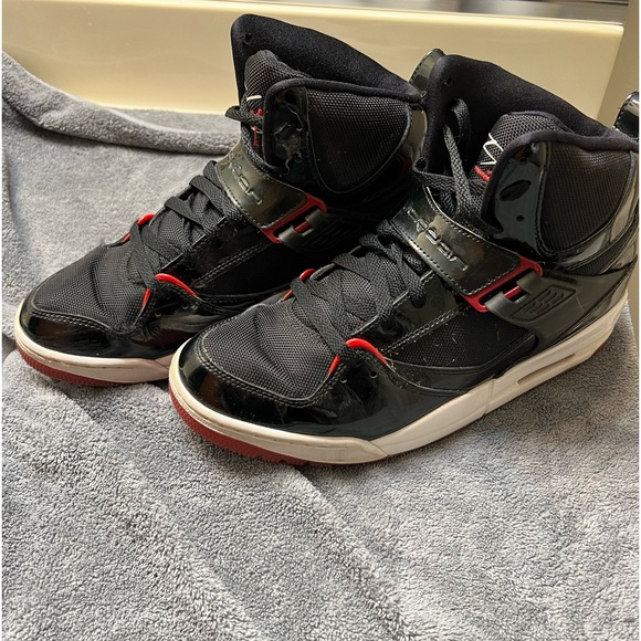 Men’s Jordan shoes - Picture 1 of 9